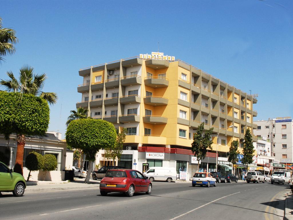 Sunflower Hotel Apartments Larnaca Exterior photo