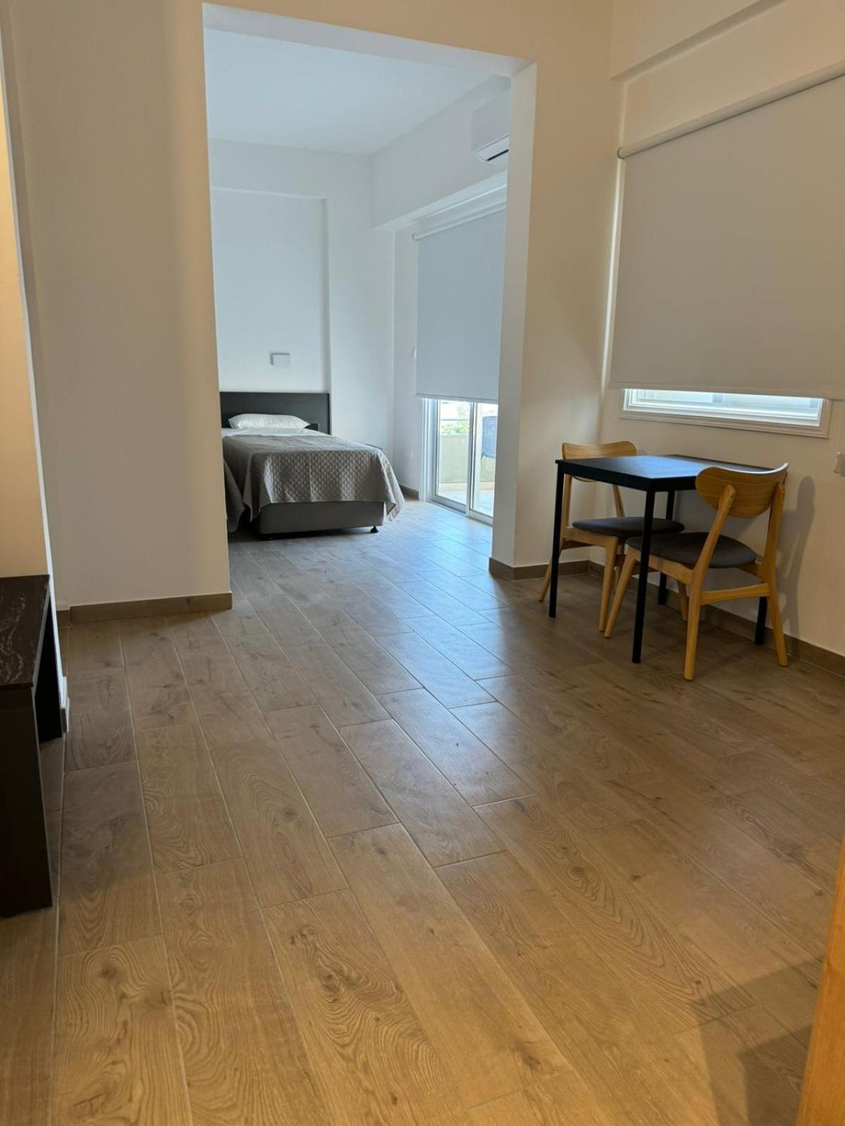 Sunflower Hotel Apartments Larnaca Exterior photo