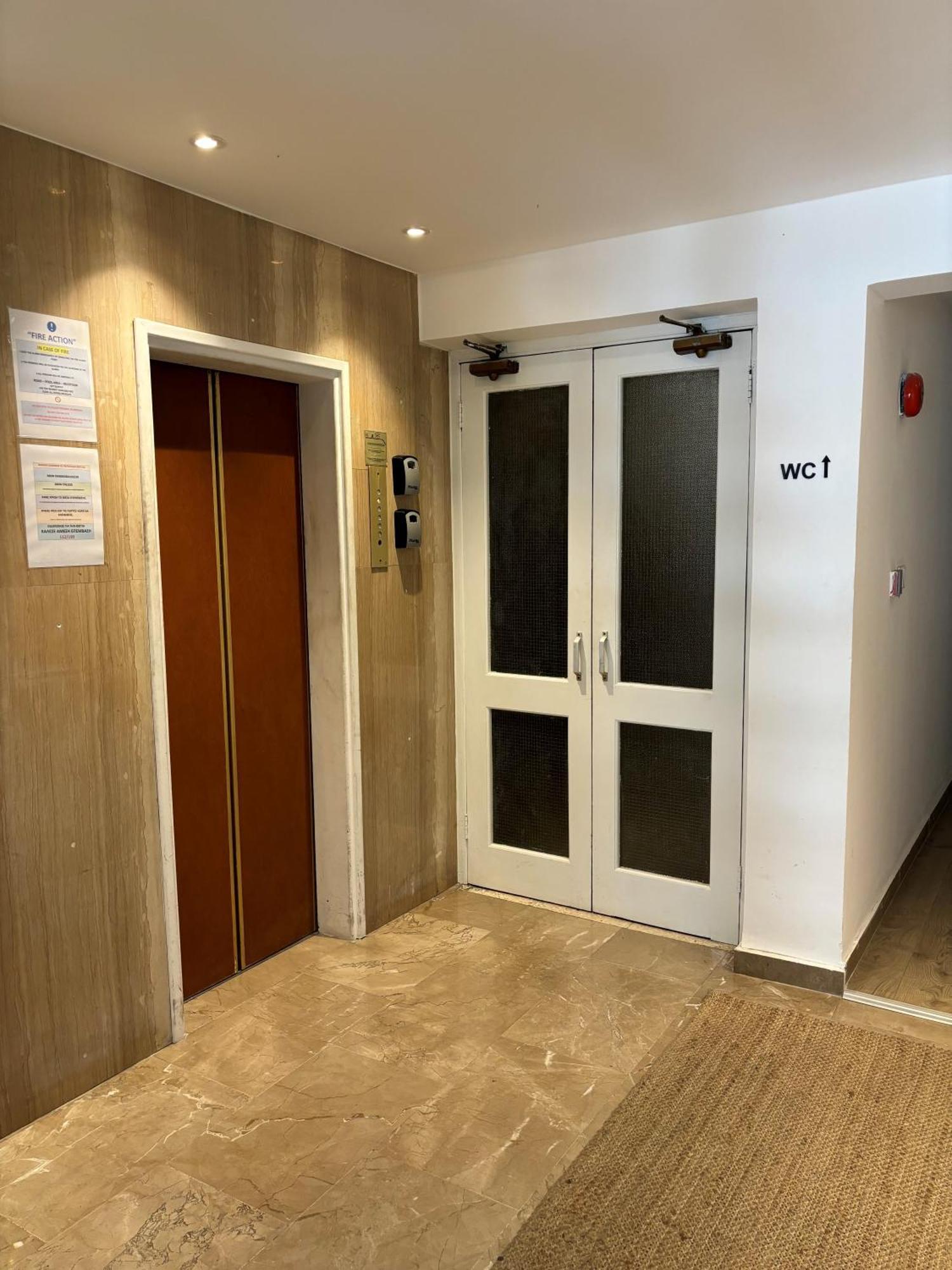 Sunflower Hotel Apartments Larnaca Exterior photo