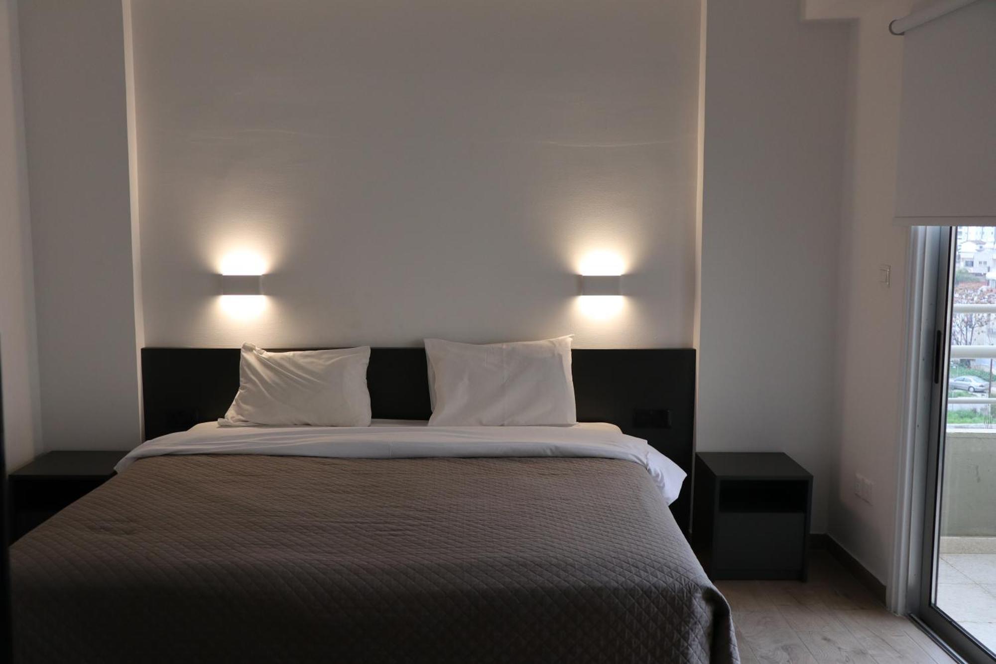 Sunflower Hotel Apartments Larnaca Exterior photo