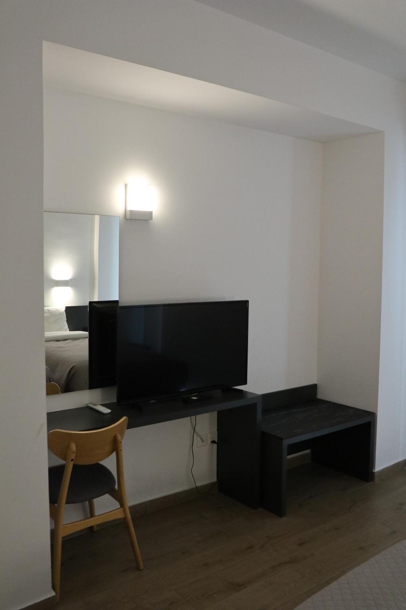 Sunflower Hotel Apartments Larnaca Exterior photo