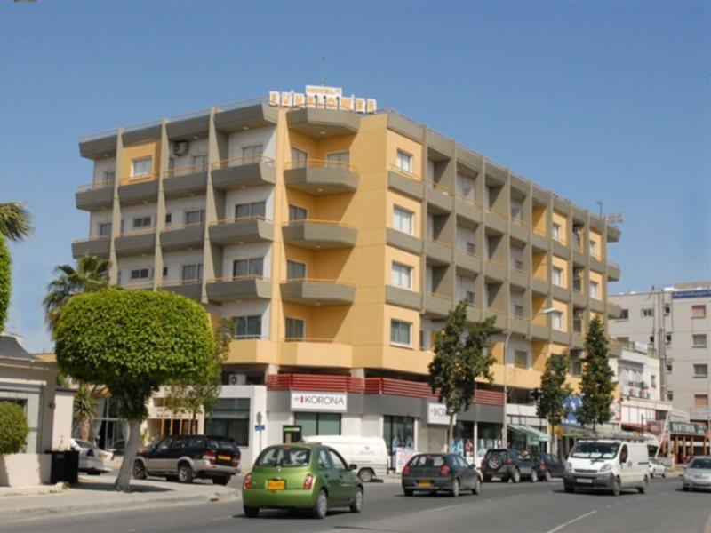 Sunflower Hotel Apartments Larnaca Exterior photo